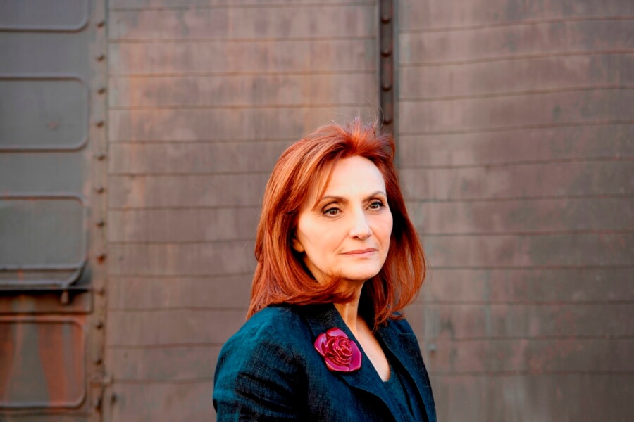 NEWS247 - Η Τατιάνα Λύγαρη “ανεβάζει” τη Μέση Ανατολή στις ράγες του Τρένου στο Ρουφ